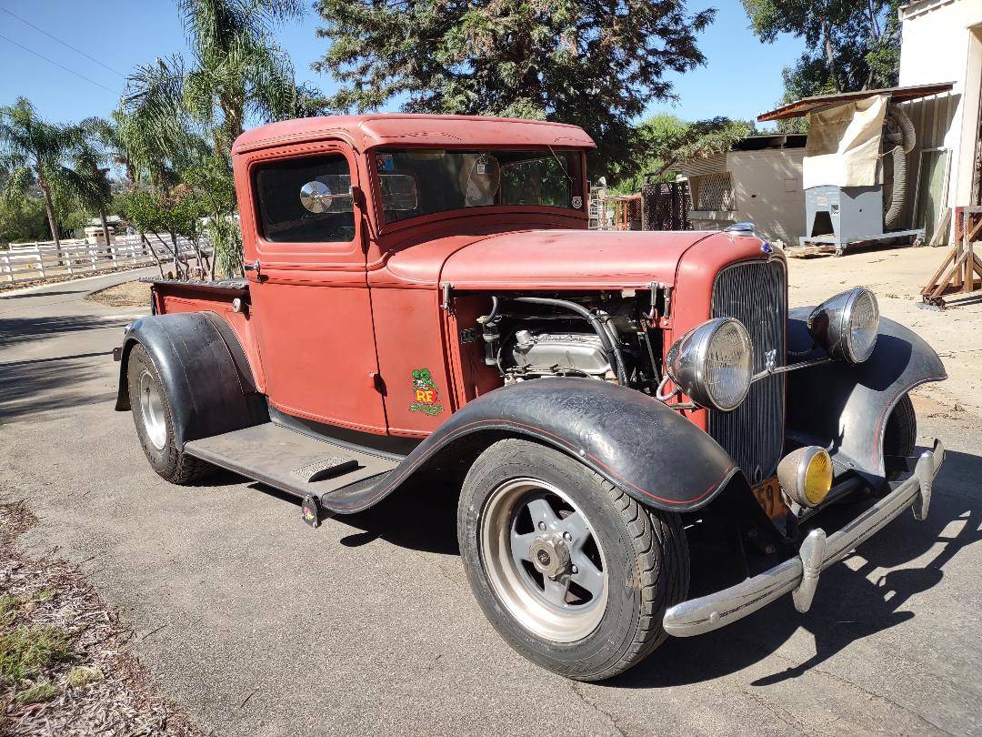 Ford-pickup-1932-red-1
