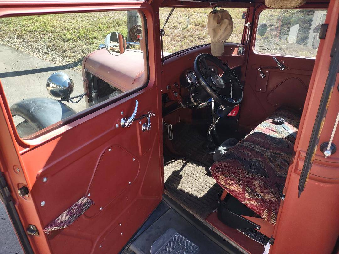 Ford-pickup-1932-red-4