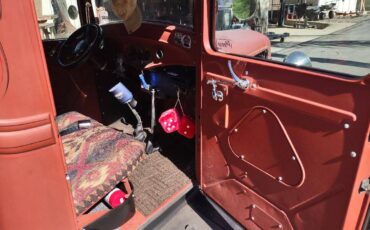 Ford-pickup-1932-red-5