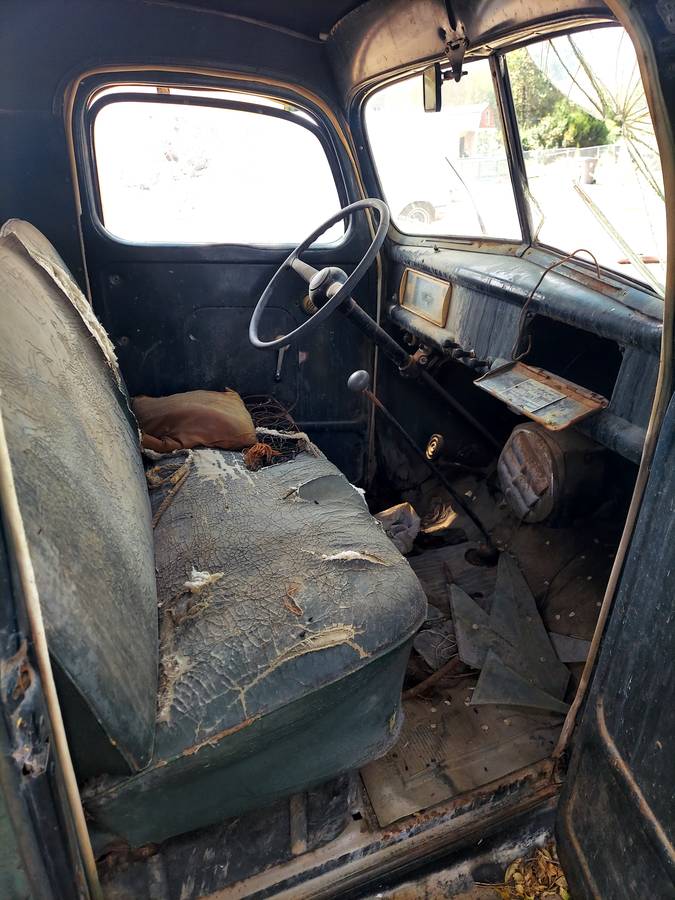 Ford-pickup-1946-12