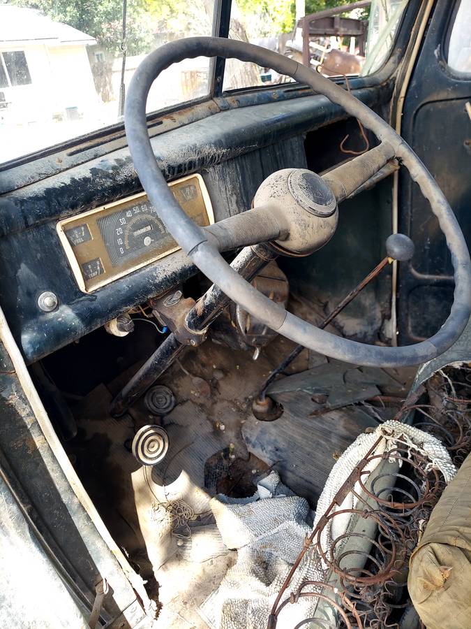 Ford-pickup-1946-14