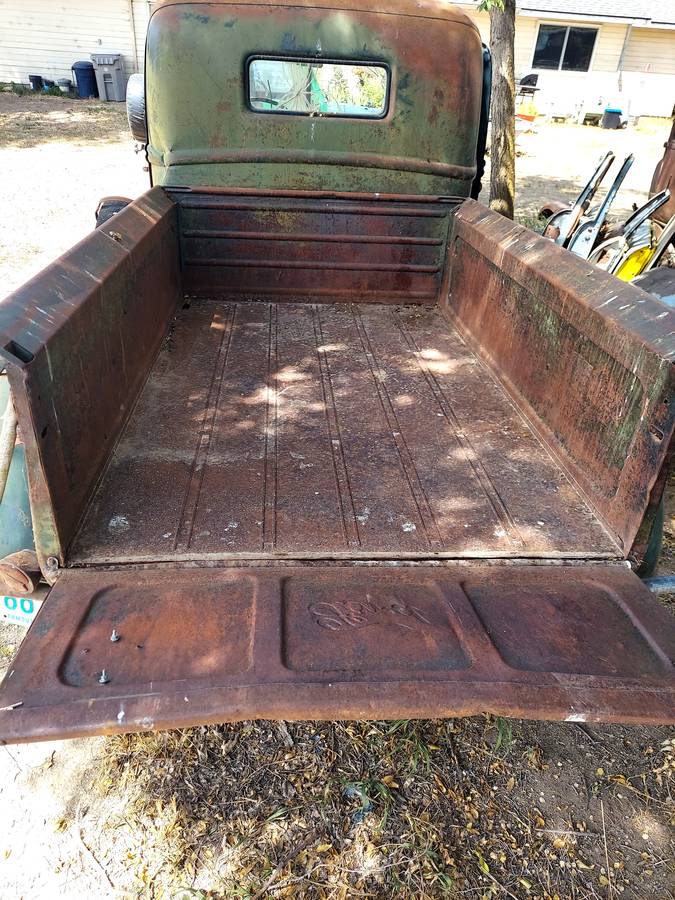 Ford-pickup-1946-15