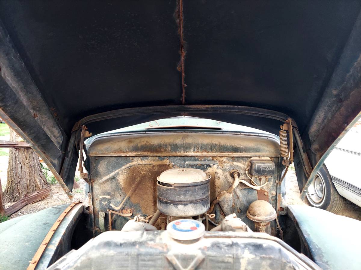 Ford-pickup-1946-7