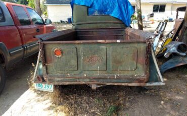 Ford-pickup-1946-8