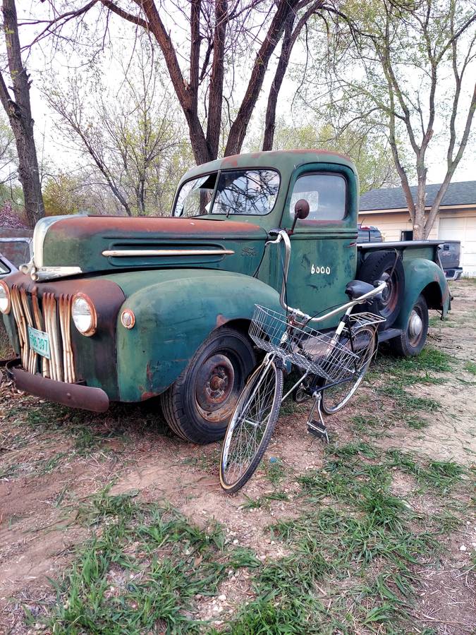Ford-pickup-1946
