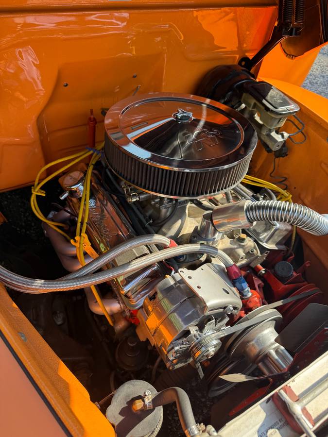 Ford-pickup-1948-orange-11