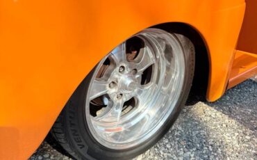 Ford-pickup-1948-orange-13