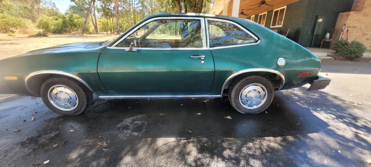Ford-pinto-1979-green-13
