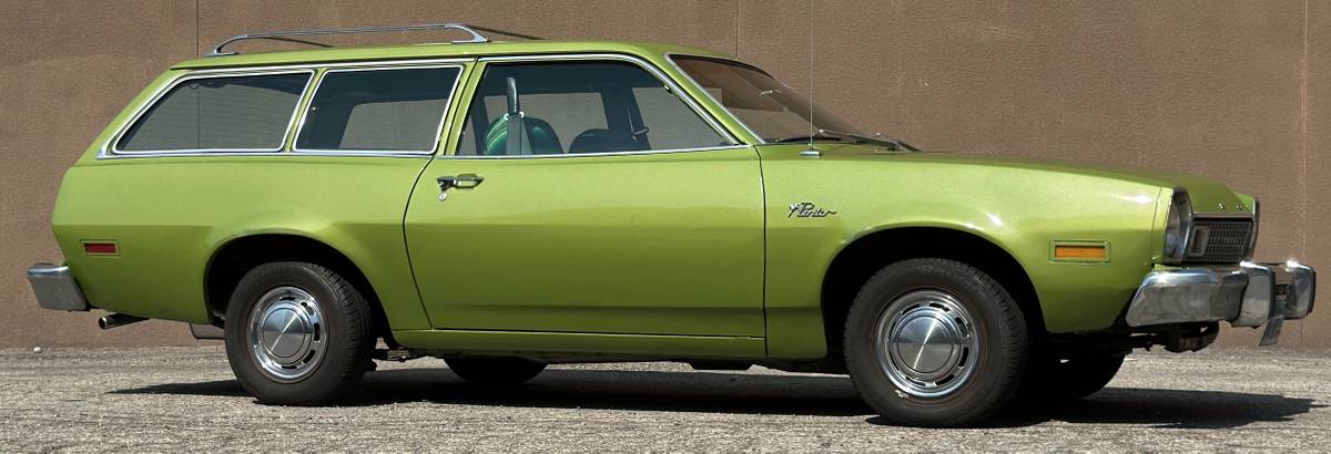 Ford-pinto-wagon-1976-green-10