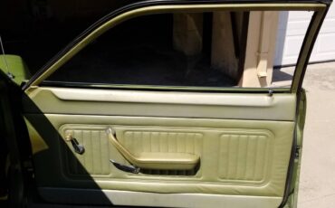 Ford-pinto-wagon-1976-green-9
