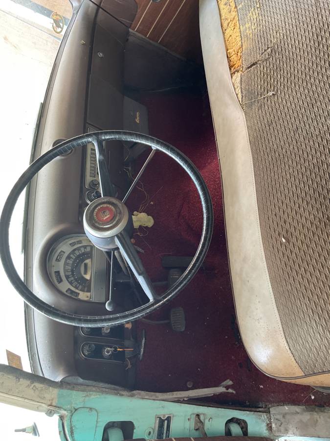 Ford-ranch-wagon-1953-green-4