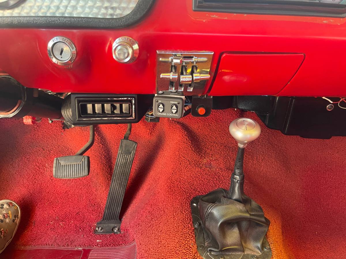Ford-ranchero-1965-red-8