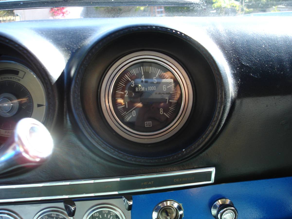 Ford-ranchero-1969-blue-5