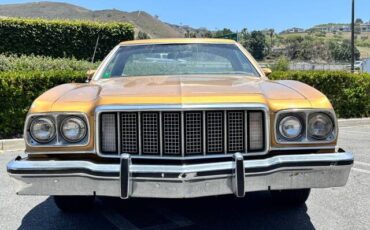 Ford-ranchero-1974-custom-1