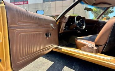 Ford-ranchero-1974-custom-11