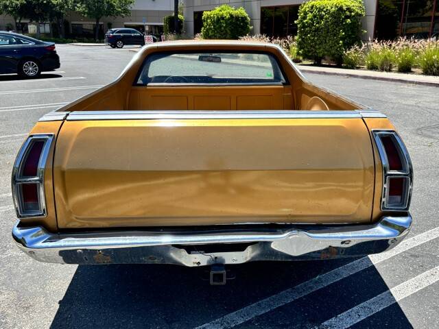 Ford-ranchero-1974-custom-6