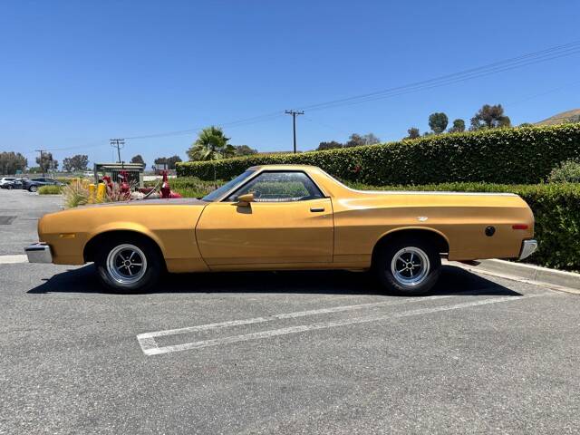 Ford-ranchero-1974-custom-9