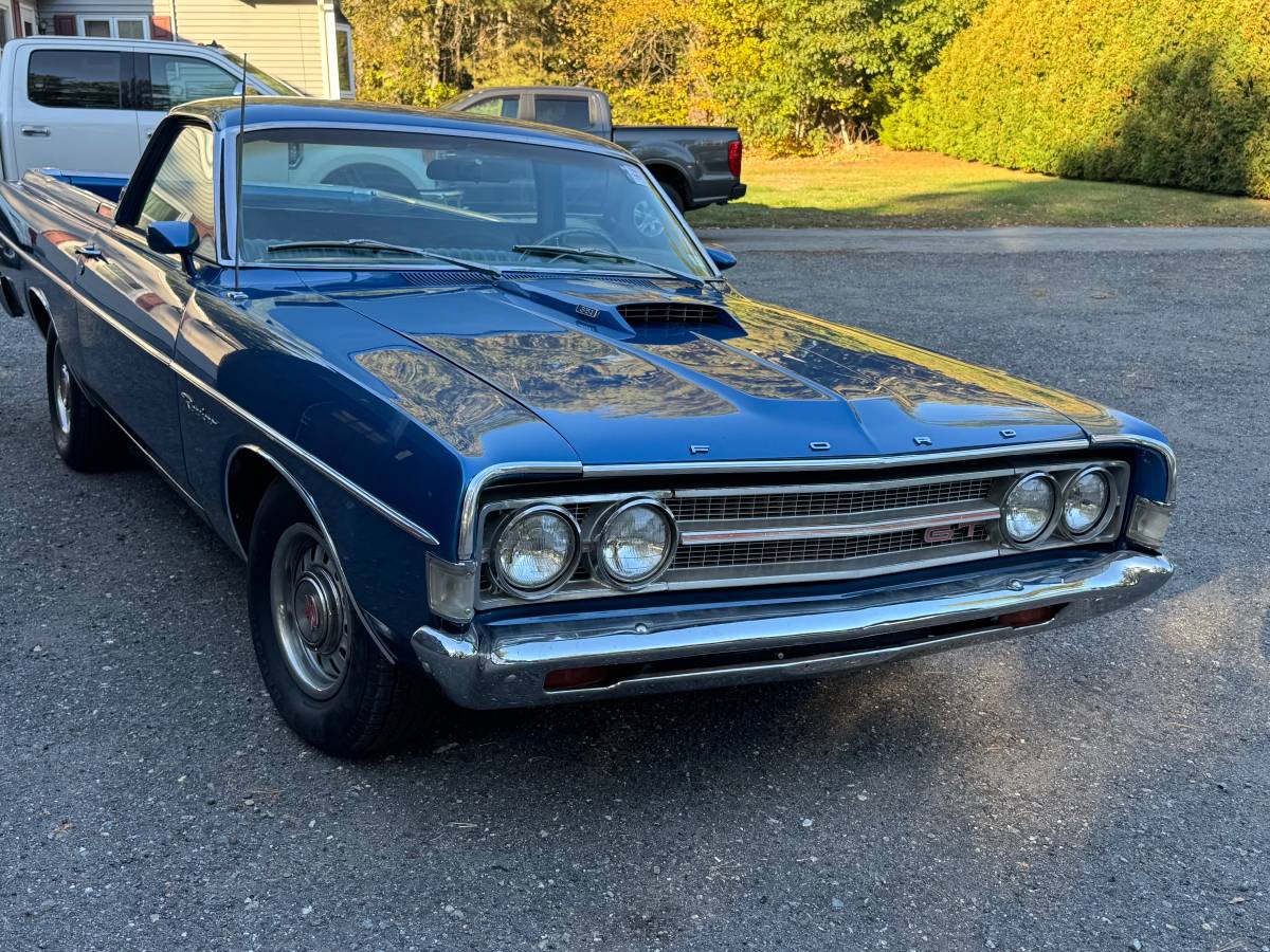 Ford-ranchero-gt-1969-blue-2