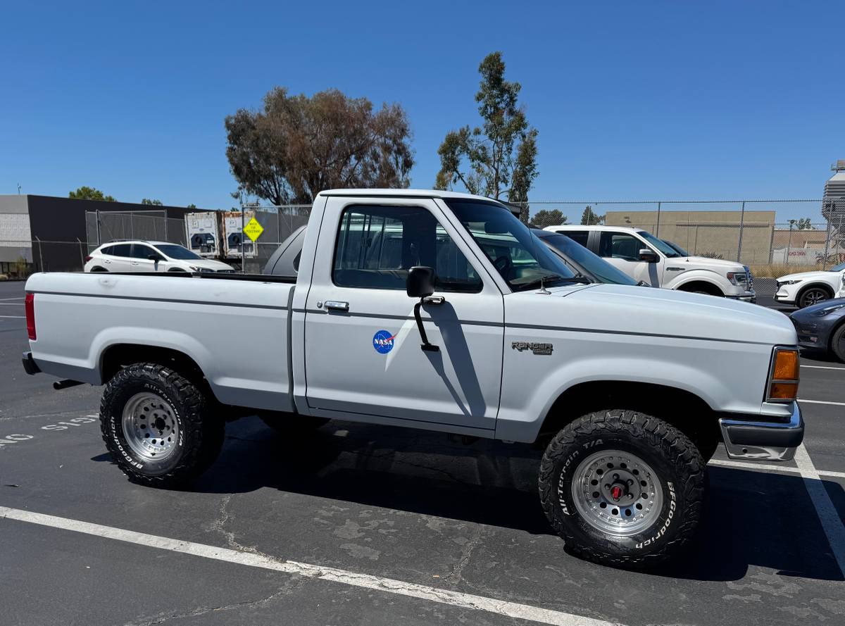 Ford-ranger-1989-grey-13
