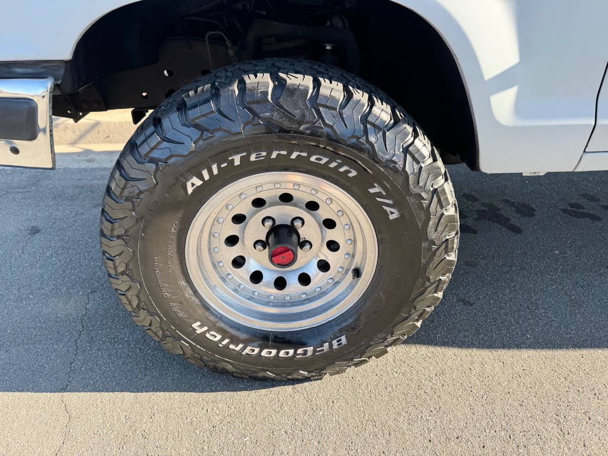Ford-ranger-1989-grey