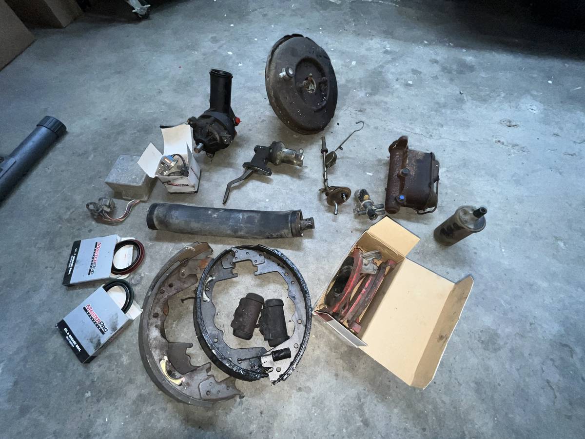 Ford-ranger-f250-5-point-l-engine-1979-17
