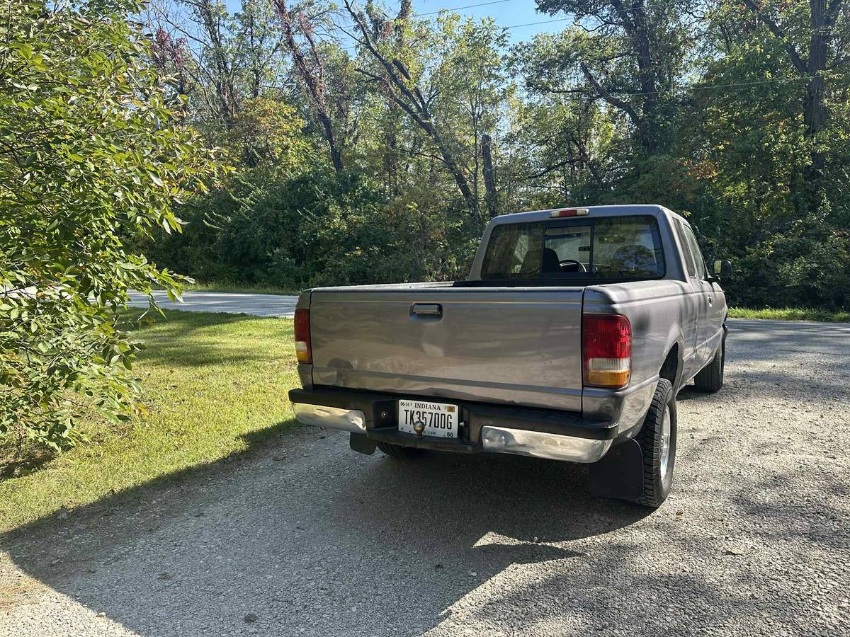 Ford-ranger-xl-1995-grey-4