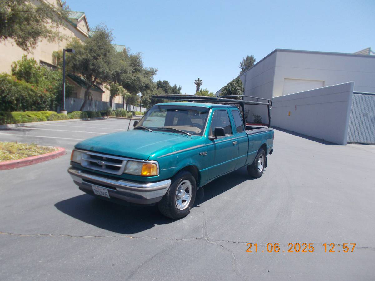 Ford-ranger-xl-1996-green-1