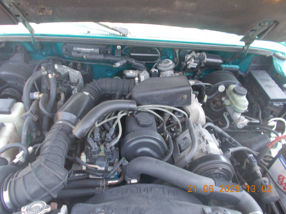 Ford-ranger-xl-1996-green-16