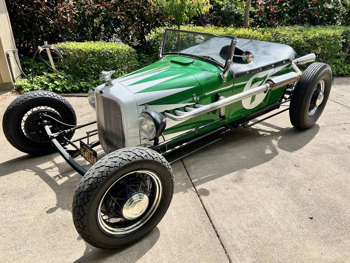 Ford-roadster-1929-green-1