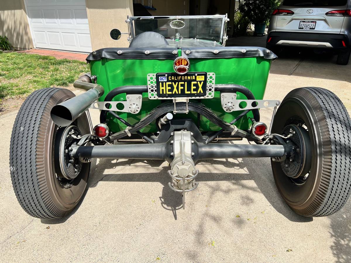 Ford-roadster-1929-green-8