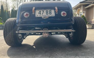 Ford-roadster-1932-blue-2
