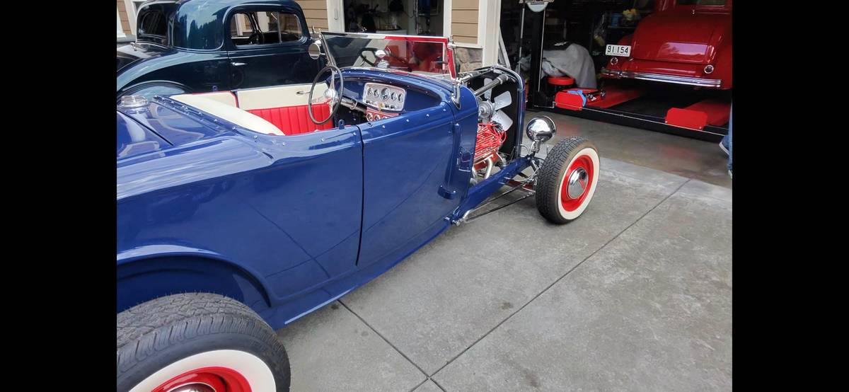 Ford-roadster-1932-blue-4
