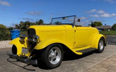 Ford-roadster-1932-yellow