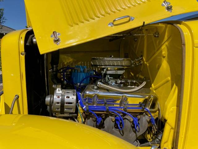 Ford-roadster-1932-yellow-6