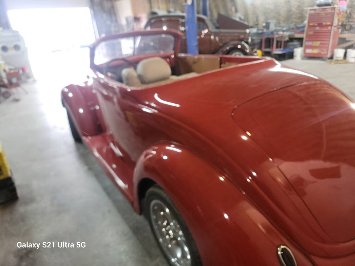 Ford-roadster-1937-red-1