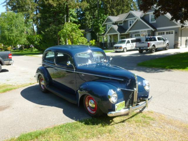 Ford-sedan-1940-blue-1