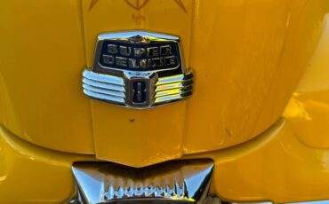 Ford-sedan-1947-yellow-1