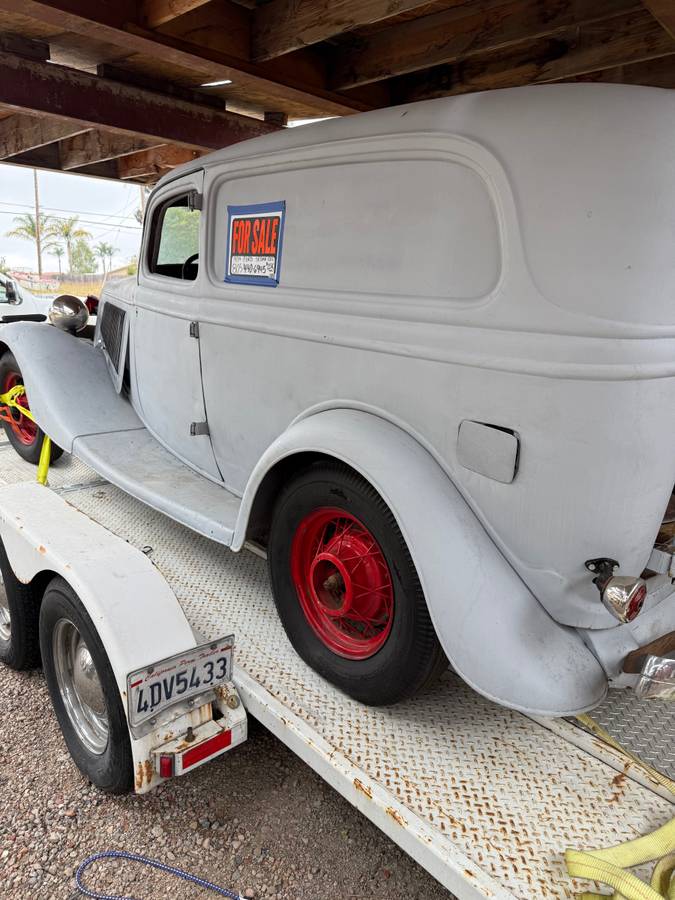Ford-sedan-delivery-1934-4