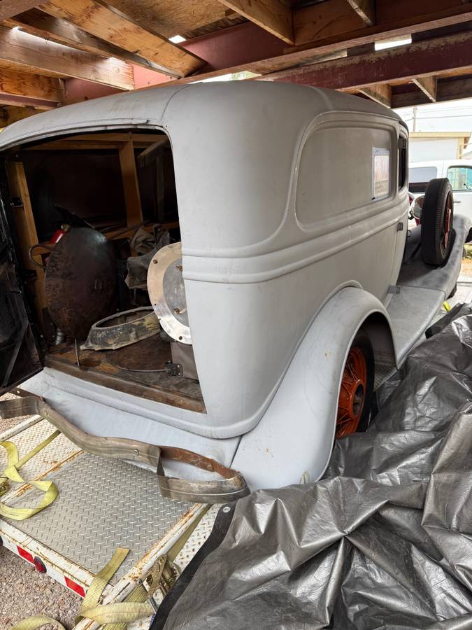 Ford-sedan-delivery-1934-6