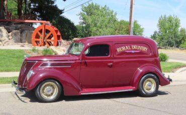 Ford-sedan-delivery-1937