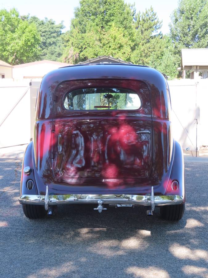 Ford-sedan-delivery-1937-4