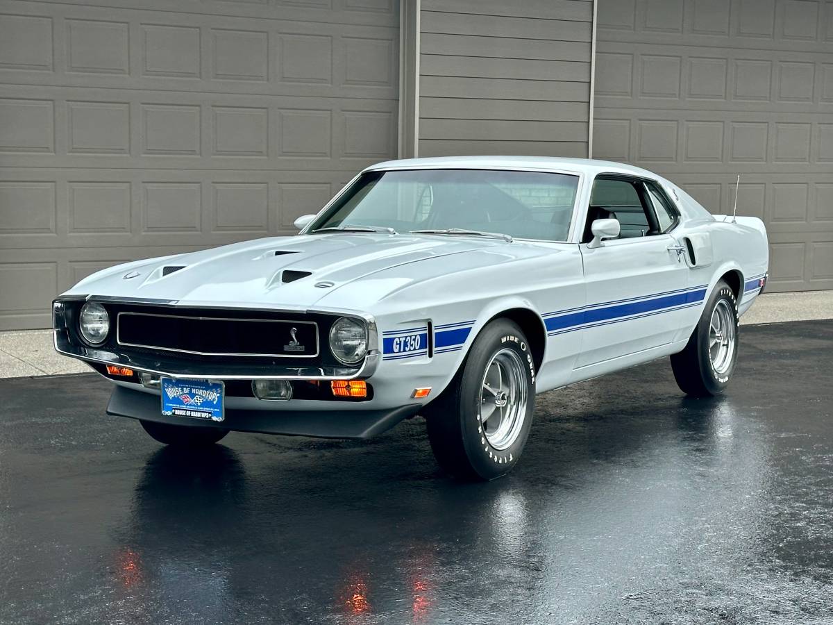 Ford-shelby-gt350-fastback-1969-grey-22