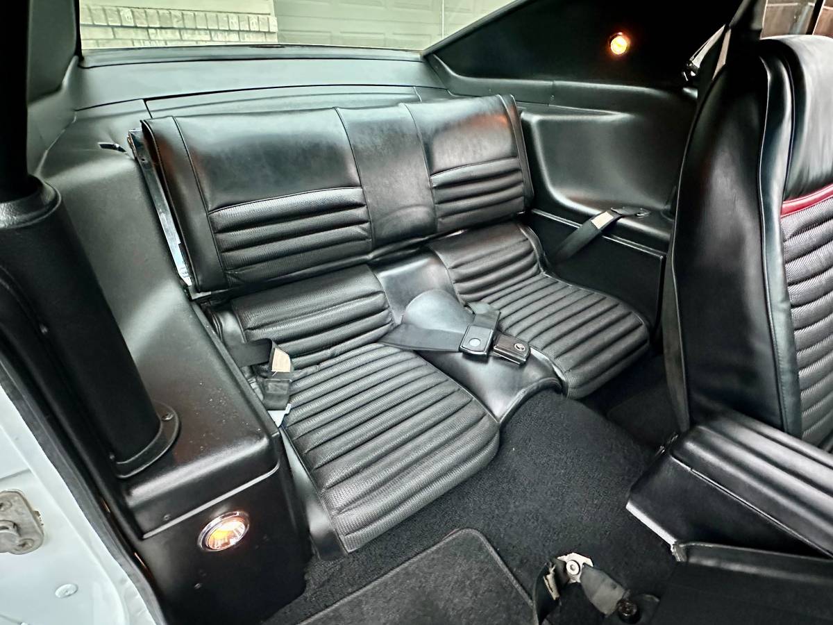 Ford-shelby-gt350-fastback-1969-grey-4