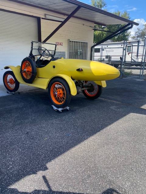 Ford-speedster-model-t-1927-yellow-14