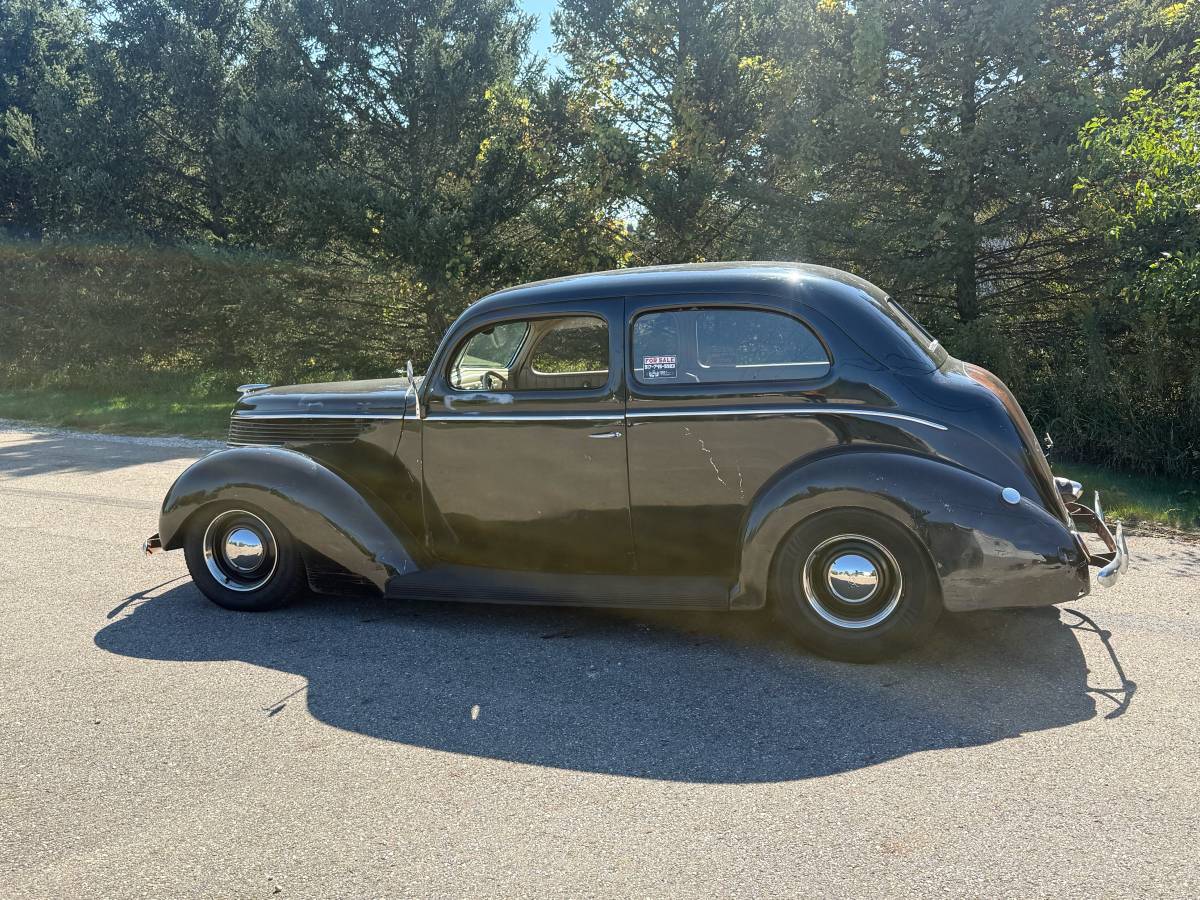 Ford-standard-1938-black-1