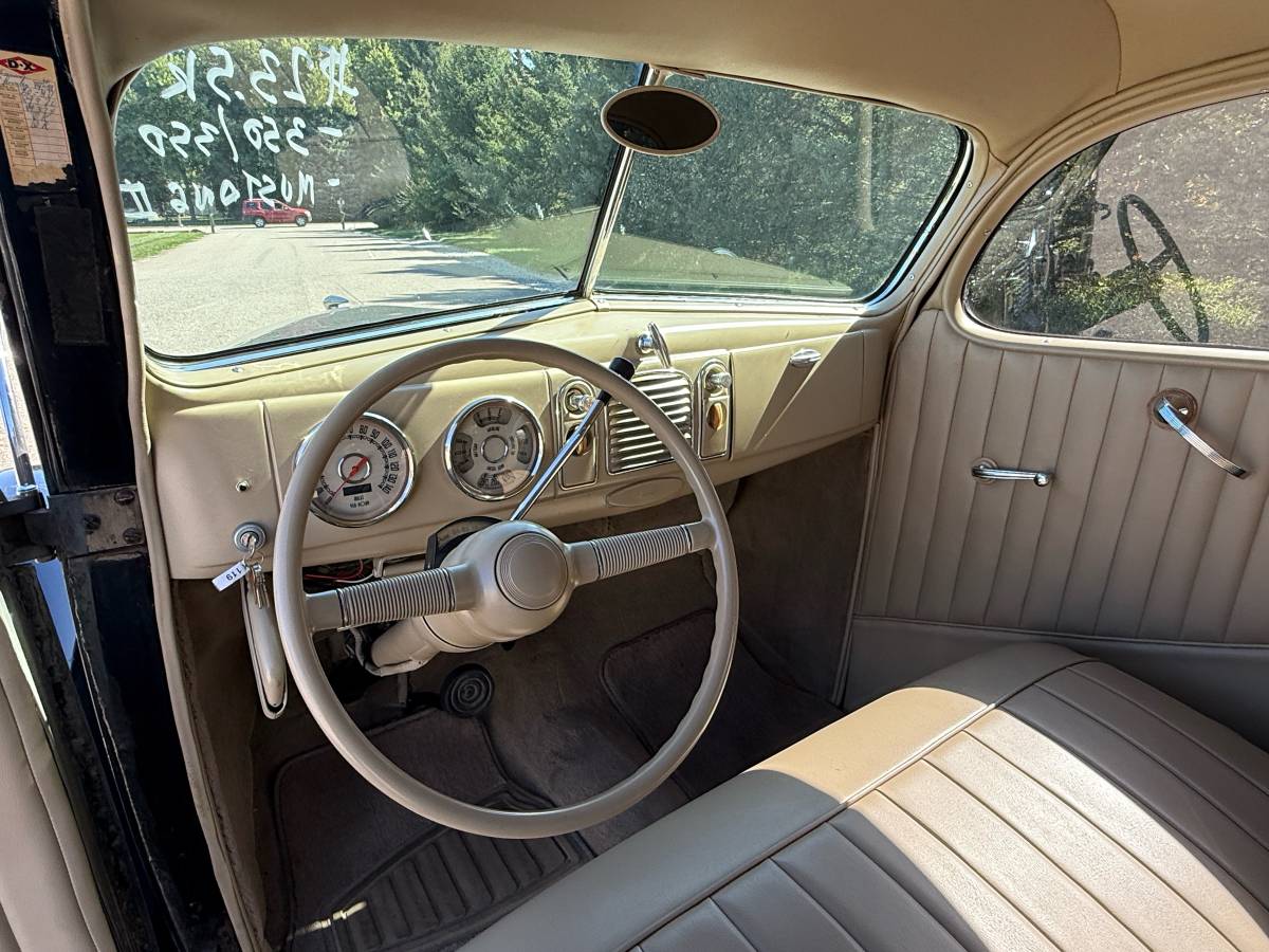 Ford-standard-1938-black-13