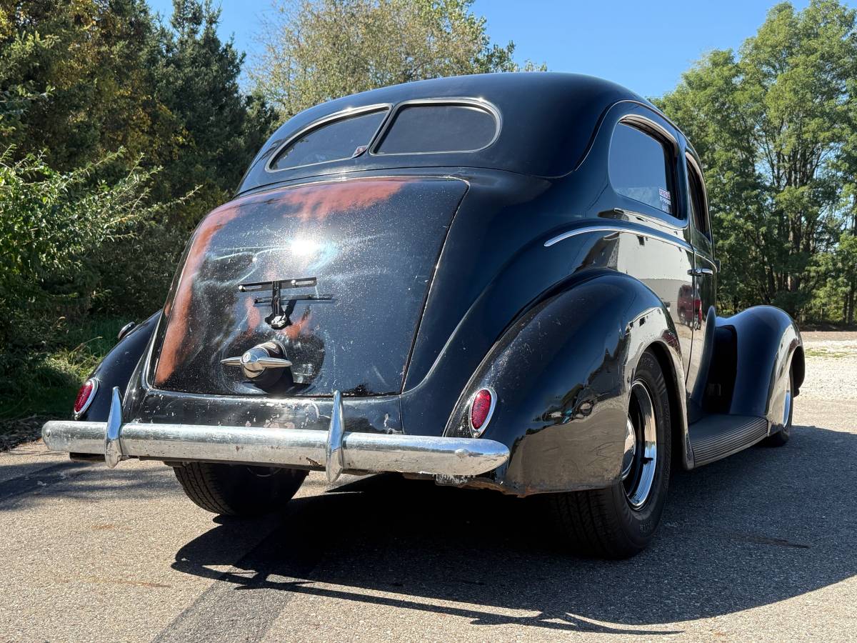 Ford-standard-1938-black-6