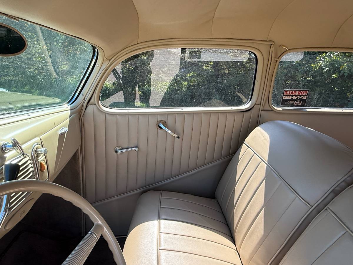 Ford-standard-1938-black-8
