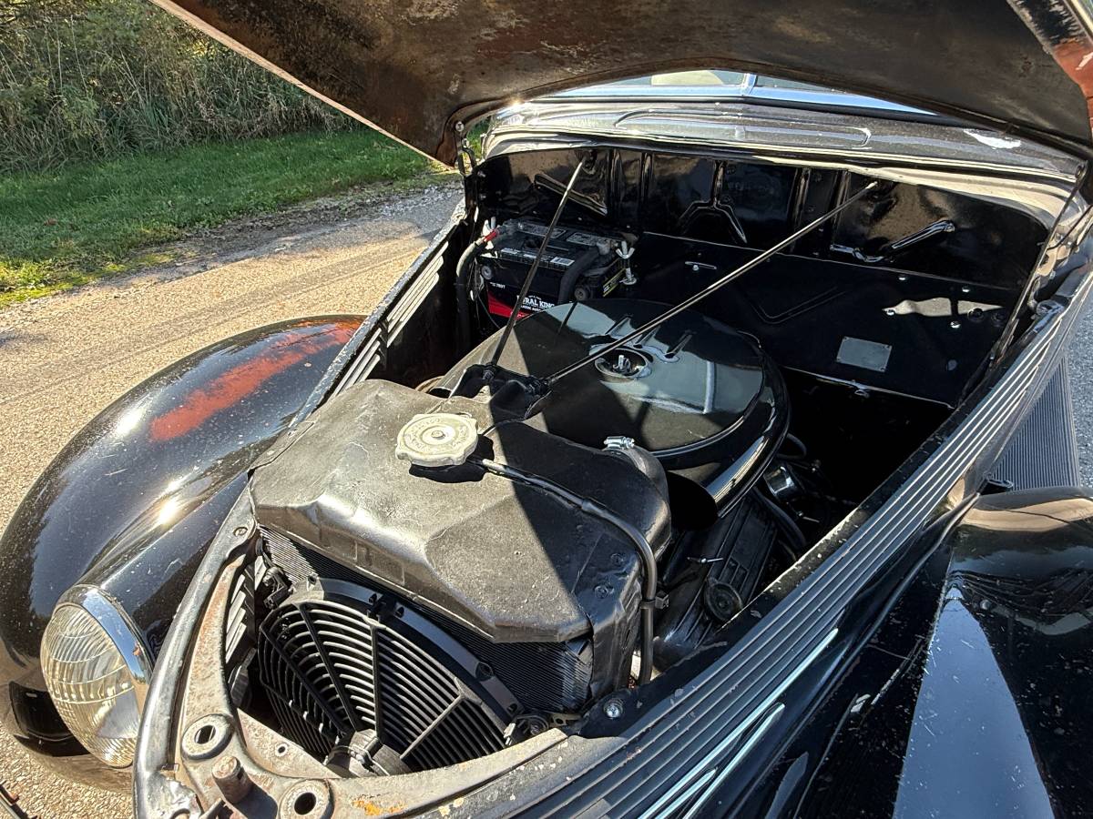 Ford-standard-1938-black-9