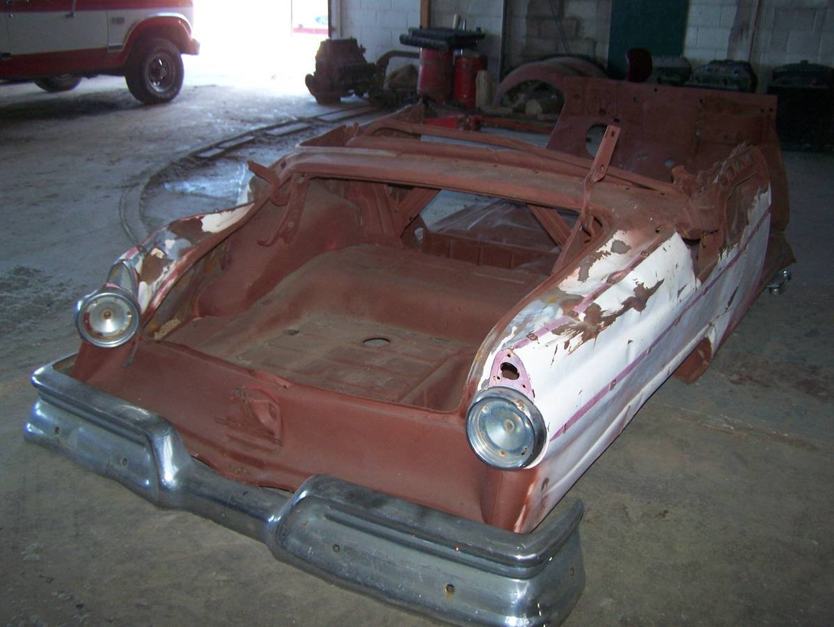 Ford-sunliner-conv-1955-white-5